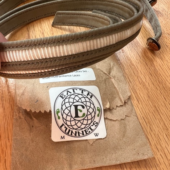 New Earthrunners Khaki Performance Lace Set - Picture 3 of 3